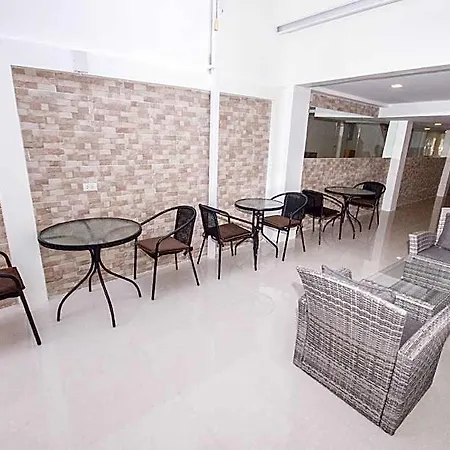 Nina Guesthouse